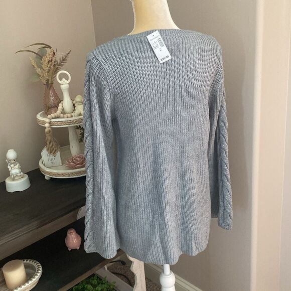 ❤️NWT Gray Westport Sweater (size Large)❤️ - Picture 3 of 6
